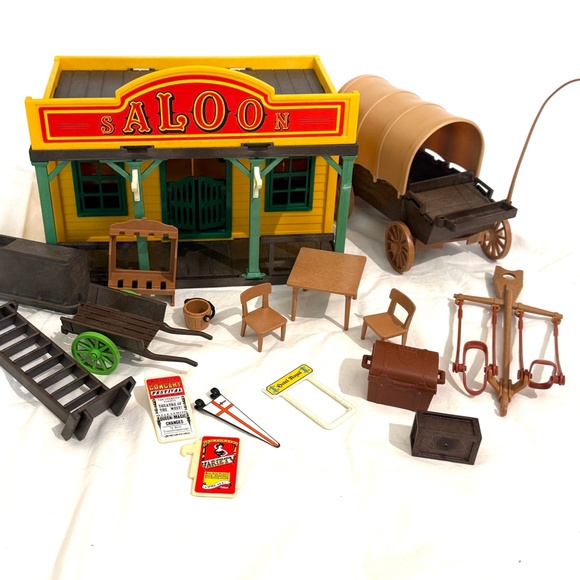 VNTG Playmobil Saloon and Covered Wagon Set - Picture 1 of 16